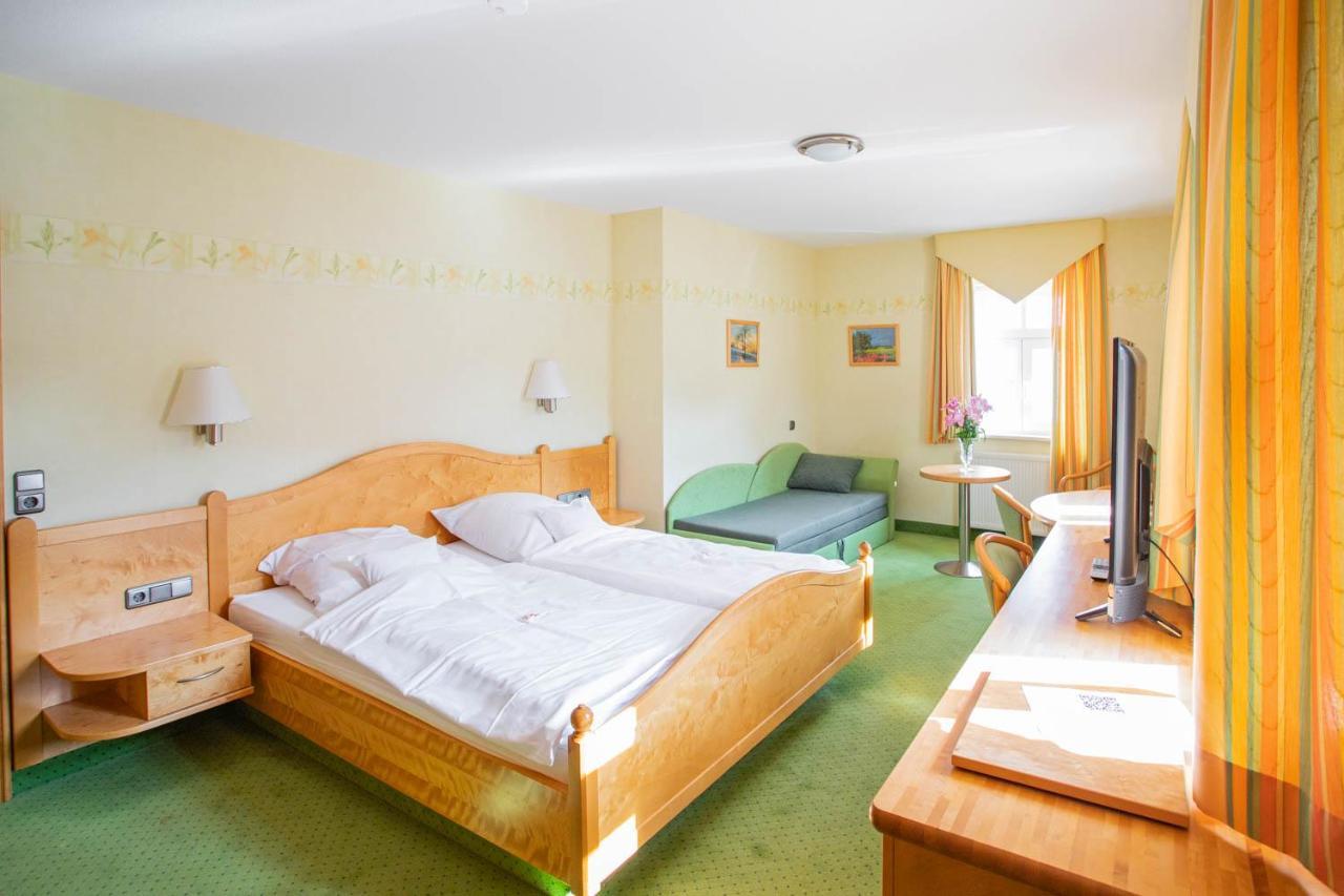 Hotel-Pension Eschwege Bagian luar foto
